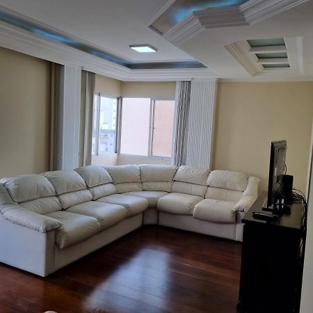 Apto Av Brasil Quadra mar Balneário Camboriú Esterno foto