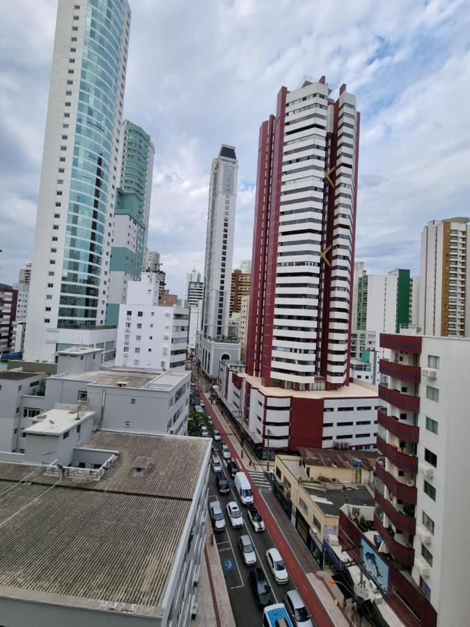 Apto Av Brasil Quadra mar Balneário Camboriú Esterno foto